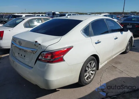 2015 Nissan Altima 2.5/2.5 S/2.5 Sl/2.5 Sv z USA, uszkodzony, nr VIN 1N4AL3AP7FC442117
